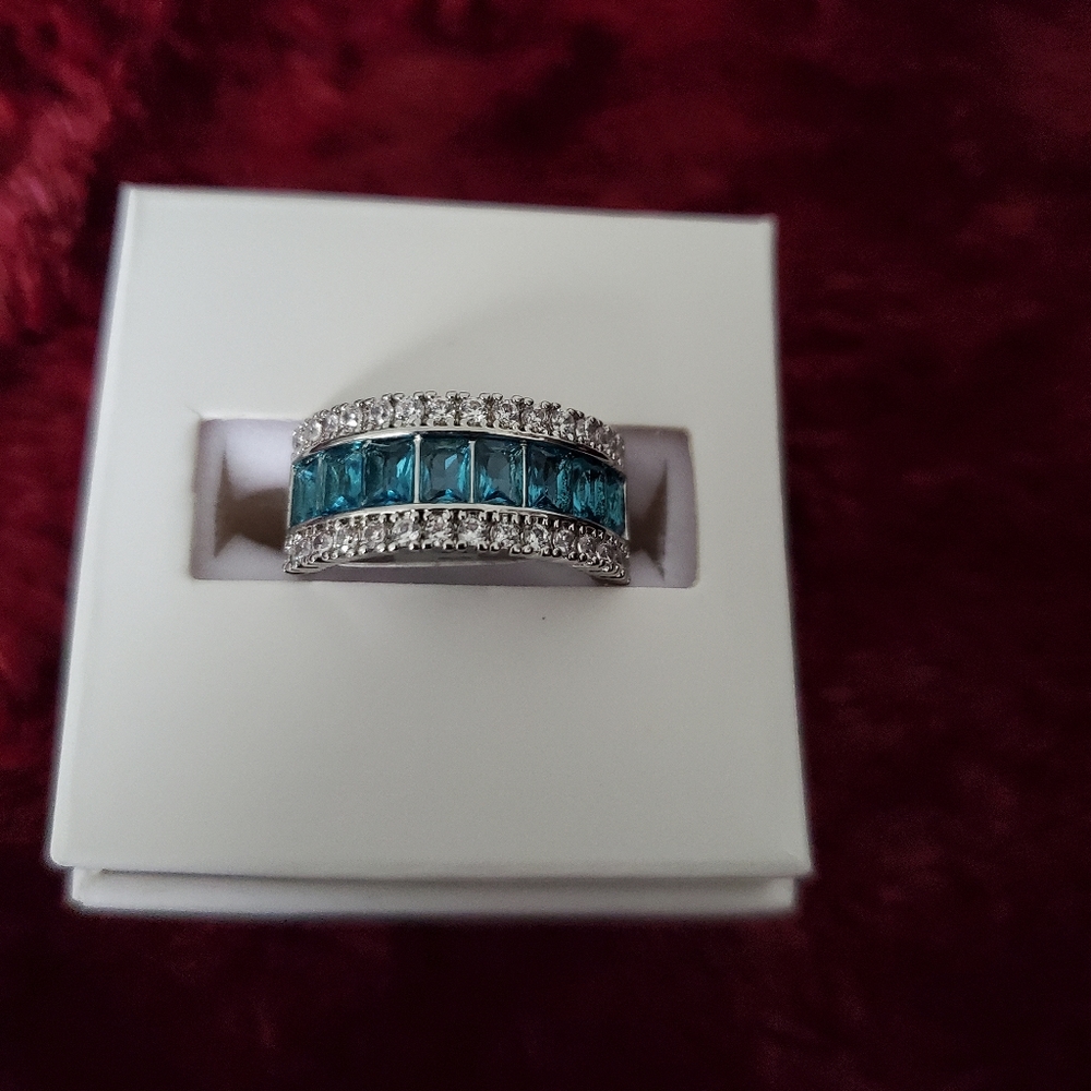 Ladies ring